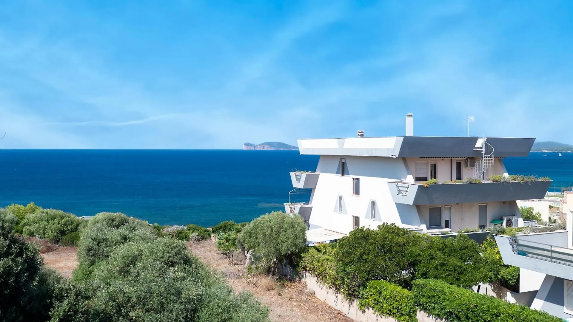 Amare Penthouse With Hot Tub Facing The Sea Apartment Alghero